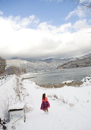 Idols 69 are pleased to offer you a free photos featuring Minor exhibit perfect shape