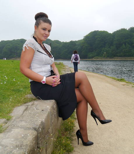 Big Boobs in Skirt Pics