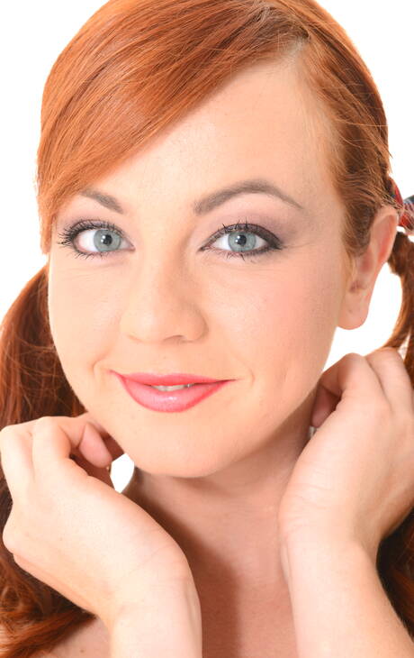 iStripper are excited to present you with a xxx picture gallery showcasing Elen Moore xxx gallery 29343