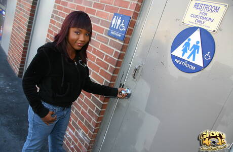 Gloryhole Initiations pleased to share with you xxx gallery with Carla Chillz in hardcore fuck action