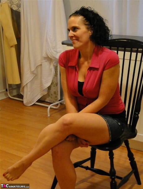 TAC Amateurs invite you to explore xxx pictures with Tiffany Lynne in well dick sucking scene